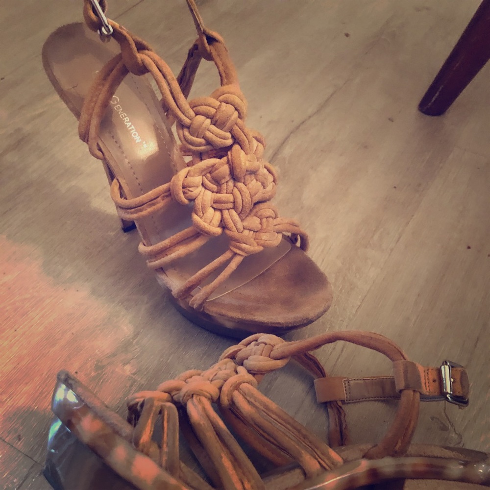 BCBG heels
